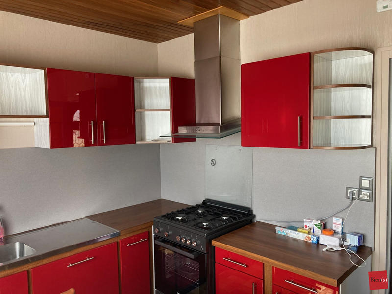 Maison - 102 m² - 7 pièces