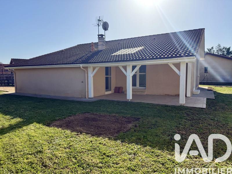 Maison - 90 m² - 4 pièces