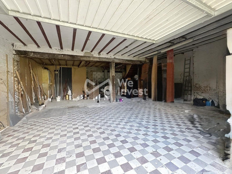 Maison - 370 m² - 7 pièces