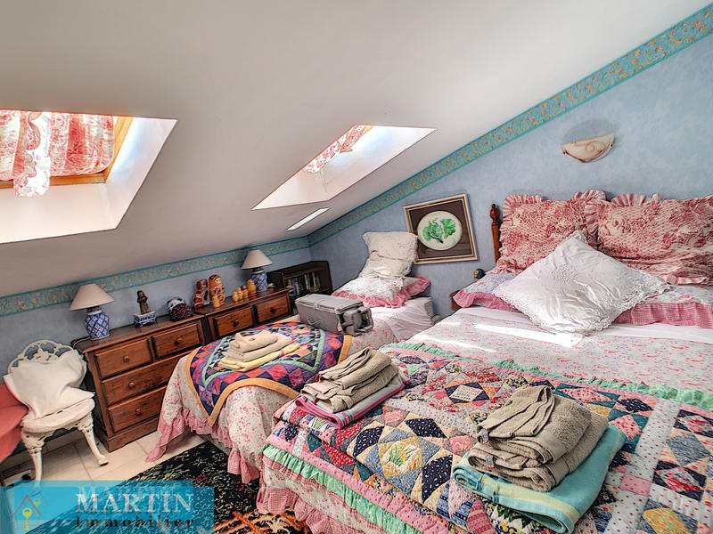 Villa - 269 m² - 12 pièces