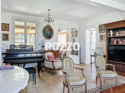 Maison - 189 m² - 7 pièces