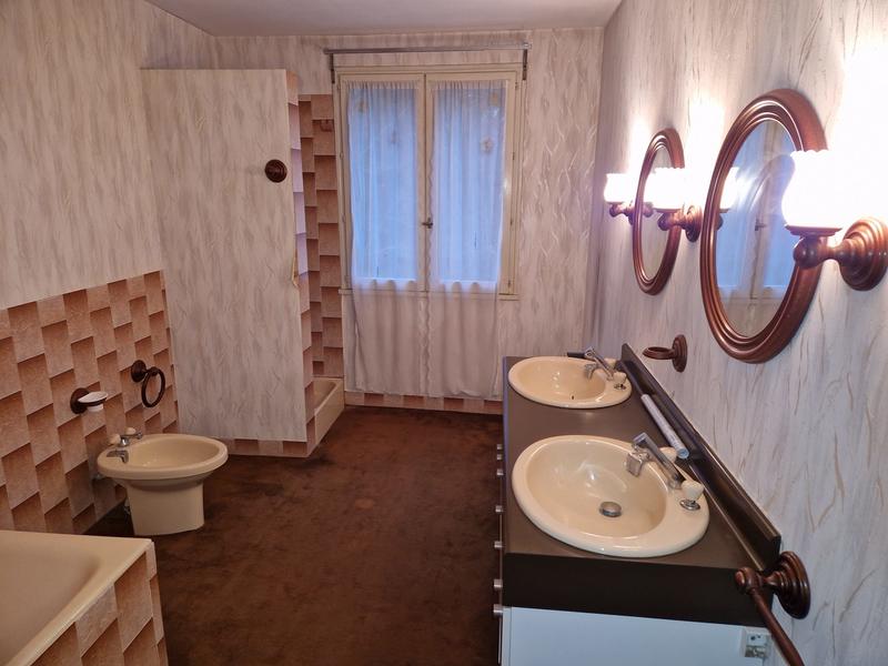 Maison - 139 m² - 7 pièces