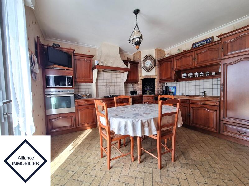 Maison - 145 m² - 7 pièces