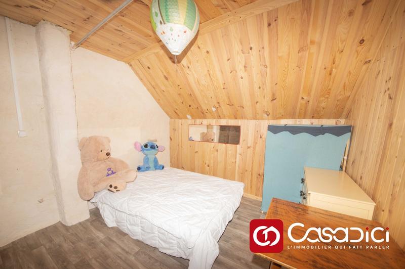 Maison - 101 m² - 5 pièces