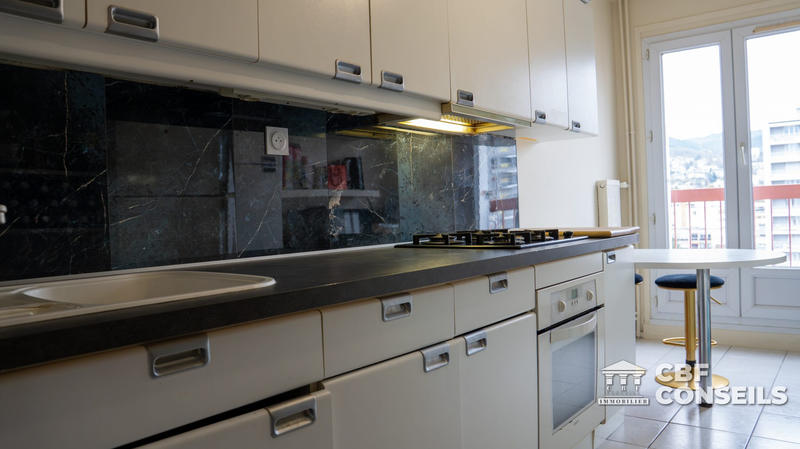 Appartement - 81 m² - 4 pièces