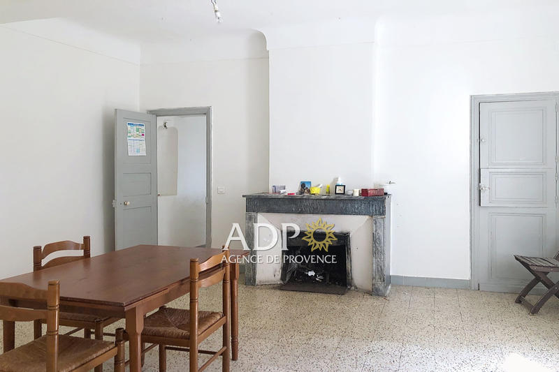 Maison - 186 m² - 8 pièces