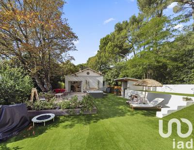 Maison - 138 m² - 5 pièces