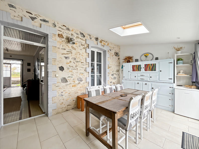 Maison - 90 m² - 4 pièces