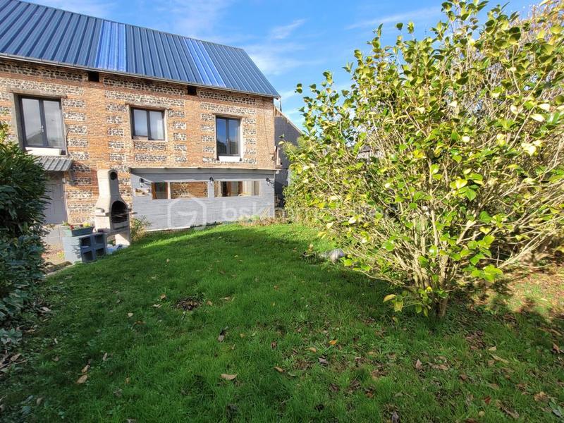 Maison - 305 m² - 13 pièces