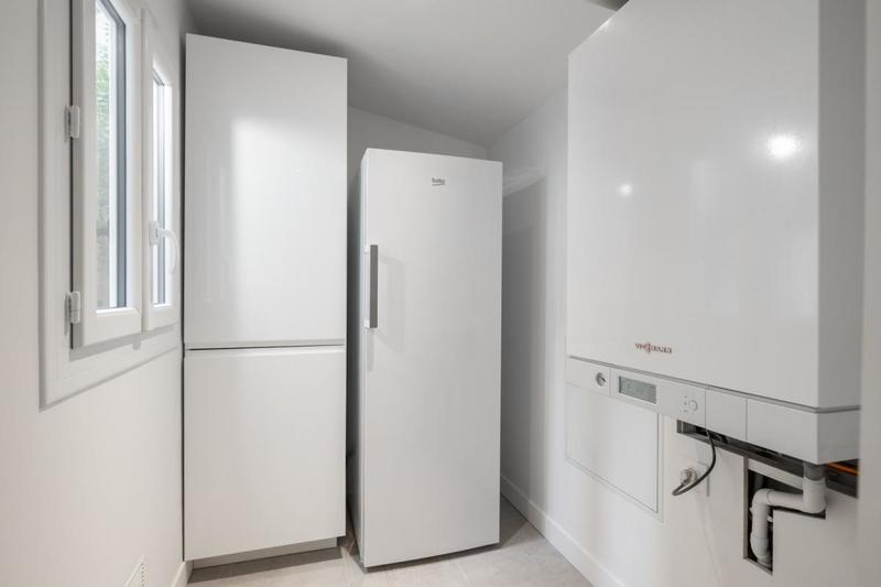 Maison - 241 m² - 12 pièces