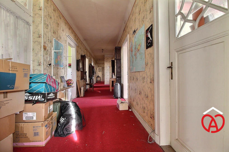 Maison - 408 m² - 17 pièces