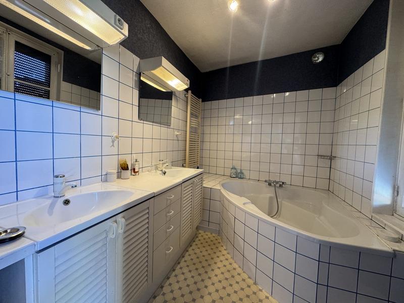 Maison - 125 m² - 5 pièces