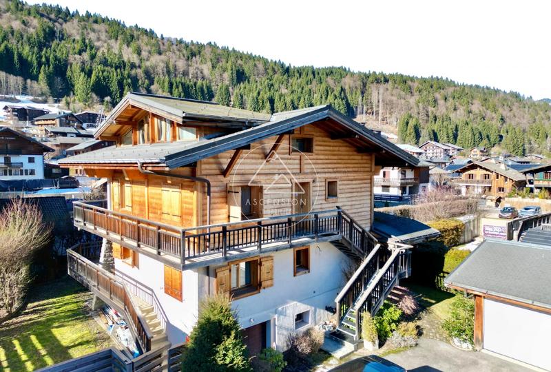 Châlet - 278 m² - 7 pièces