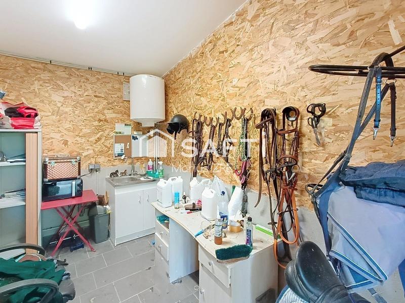 Maison - 221 m² - 9 pièces