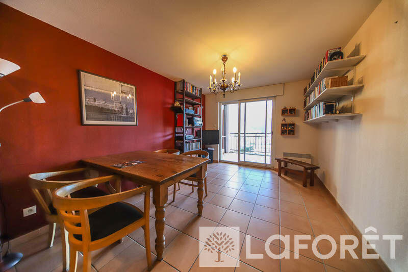 Appartement - 49 m² - 3 pièces