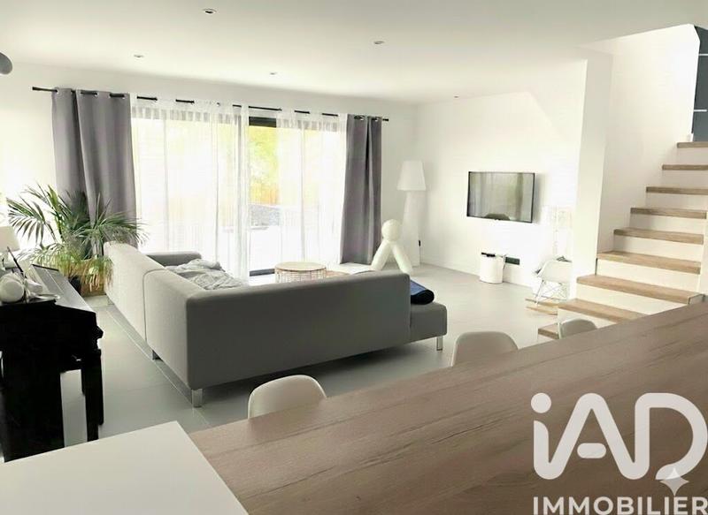 Maison - 165 m² - 7 pièces