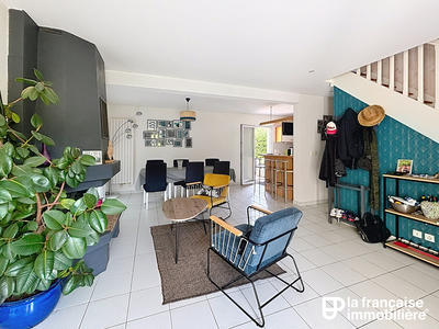 Maison - 122 m² - 7 pièces