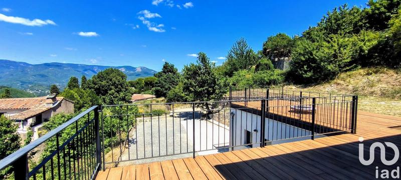 Maison - 180 m² - 6 pièces