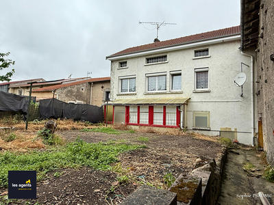 Maison - 240 m² - 9 pièces