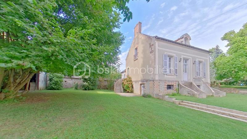 Propriété - 149 m² - 6 pièces