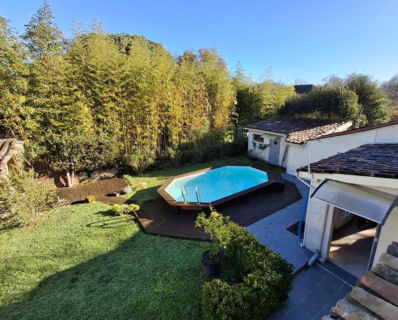 Maison - 225 m² - 7 pièces