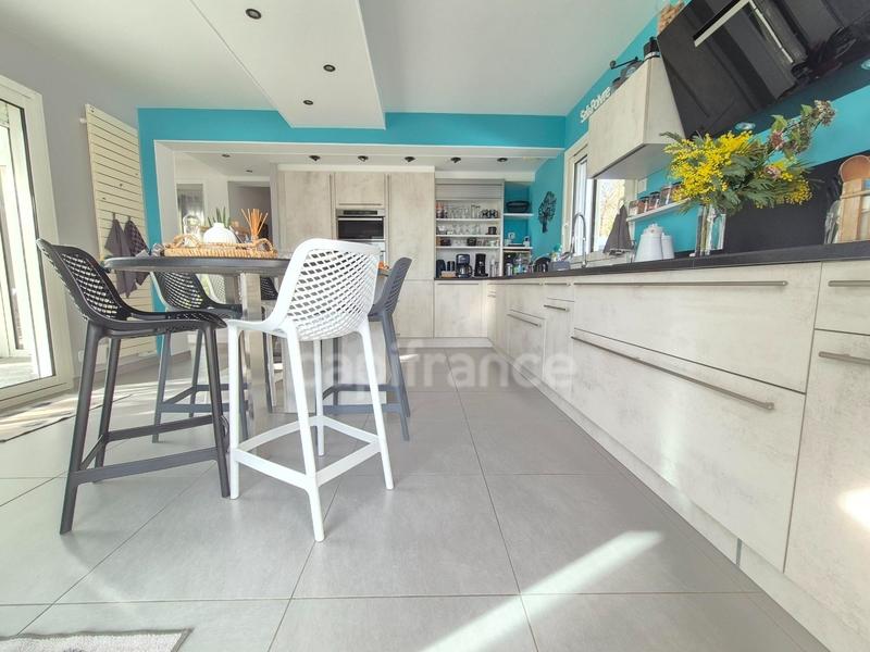 Maison - 170 m² - 5 pièces