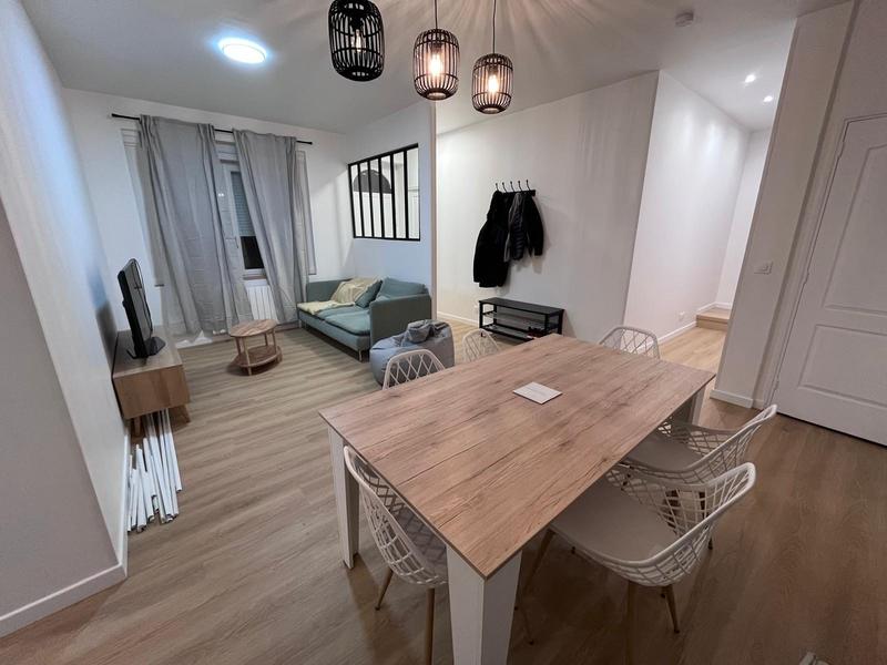 Maison - 128 m² - 7 pièces