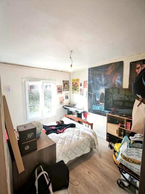 Appartement - 100 m² - 6 pièces