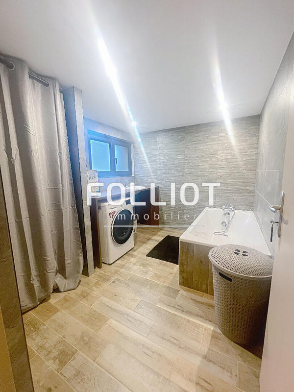 Maison - 110 m² - 4 pièces