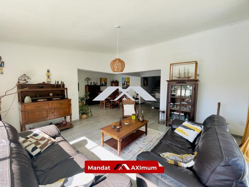 Villa - 180 m² - 5 pièces