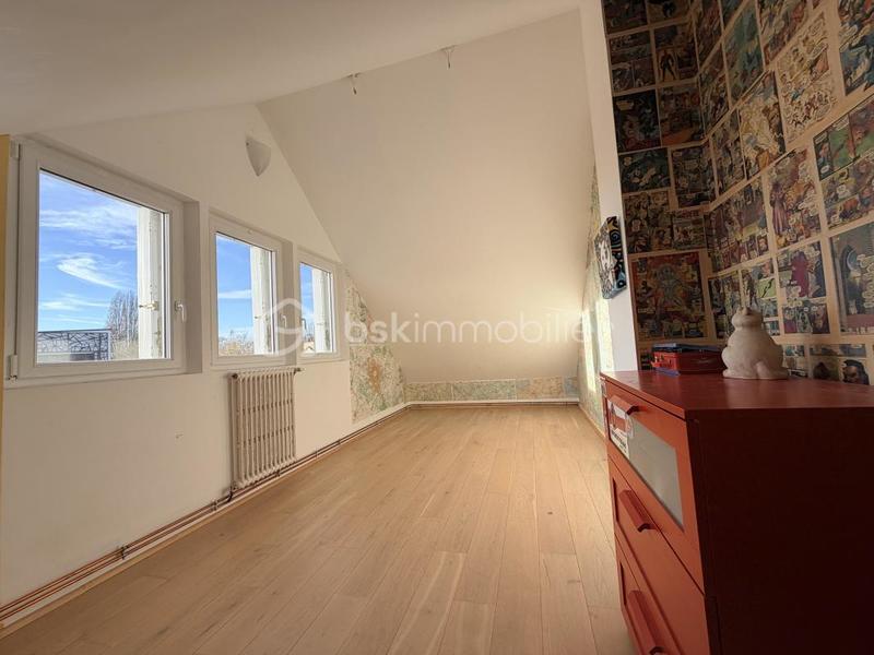 Maison - 160 m² - 8 pièces