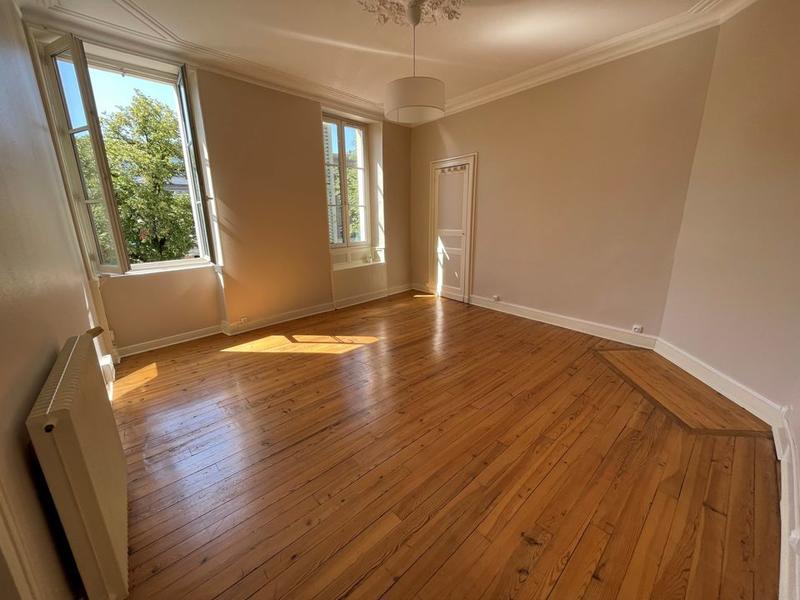 Appartement - 105 m² - 3 pièces