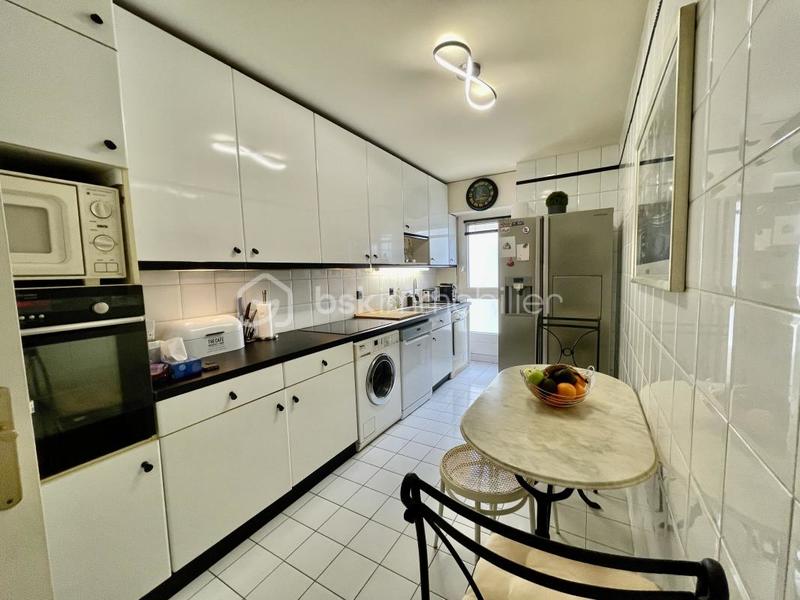 Appartement - 111 m² - 4 pièces