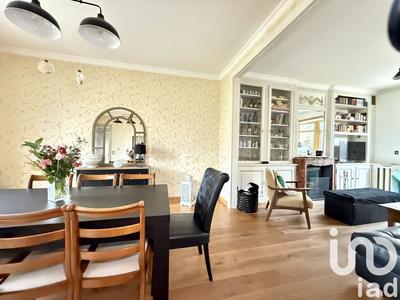 Maison - 204 m² - 8 pièces