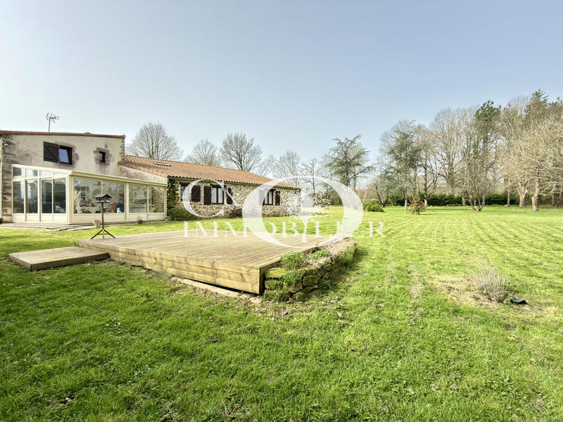Maison de village - 209 m² - 7 pièces