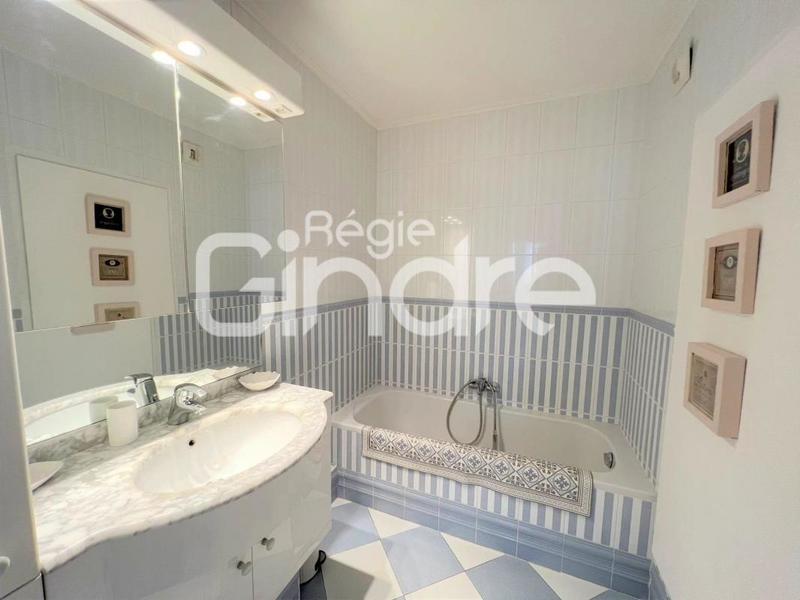 Appartement - 112 m² - 5 pièces