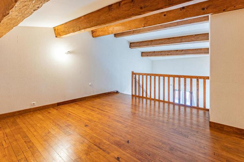 Maison - 216 m² - 6 pièces