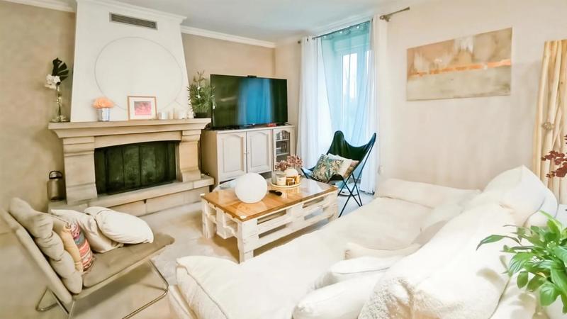 Maison en pierre - 193 m² - 7 pièces