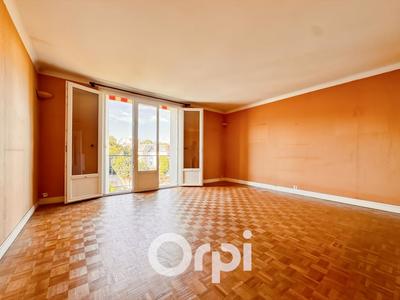 Appartement - 90 m² - 4 pièces
