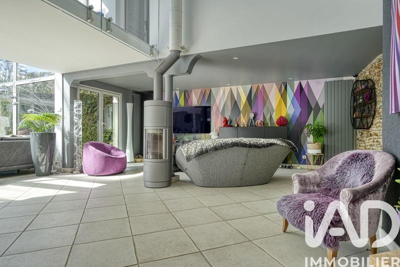 Maison - 250 m² - 8 pièces