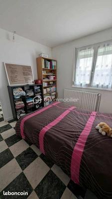 Demeure - 106 m² - 7 pièces