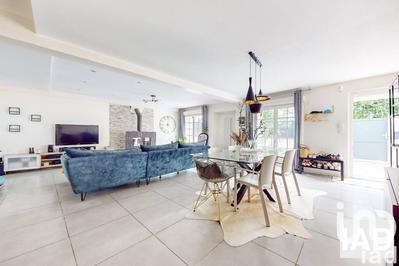 Maison - 110 m² - 3 pièces