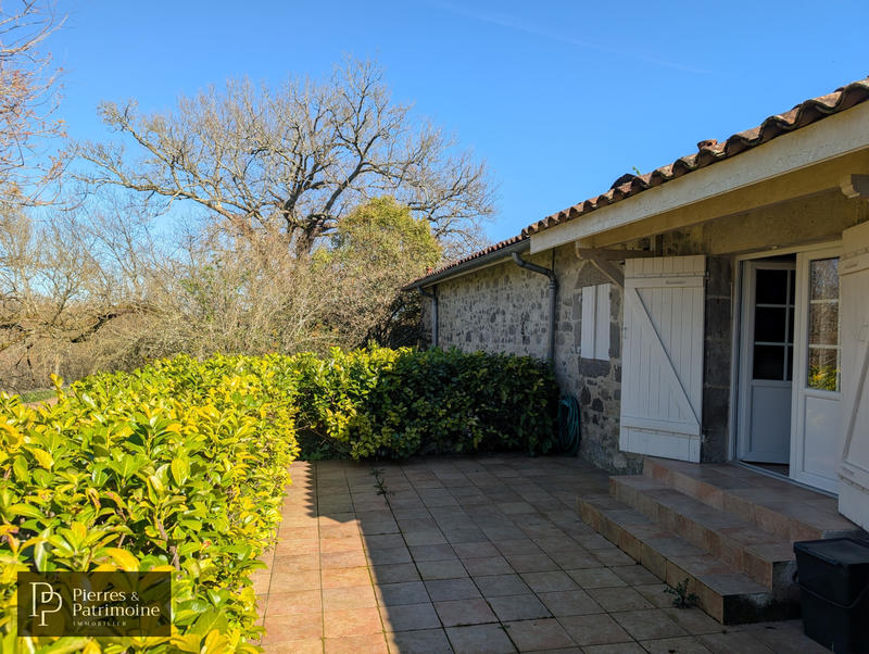 Propriété - 308 m² - 9 pièces