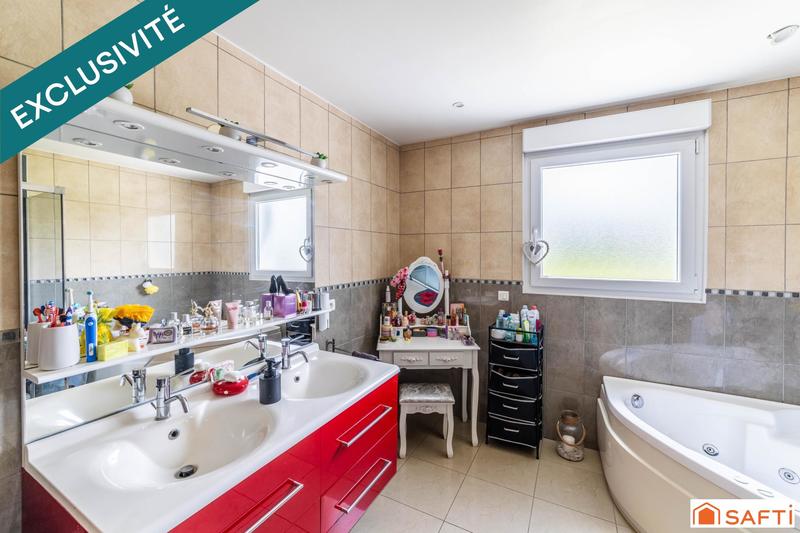 Maison - 108 m² - 4 pièces