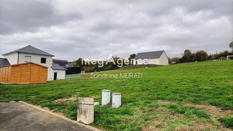 Terrain constructible - 913 m²