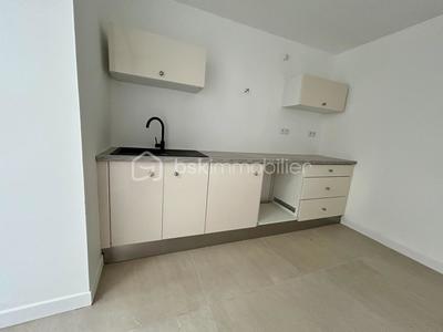 Maison de ville - 220 m² - 11 pièces