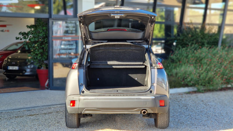 Peugeot 2008 BlueHDi 130 SetS Eat8 Allure