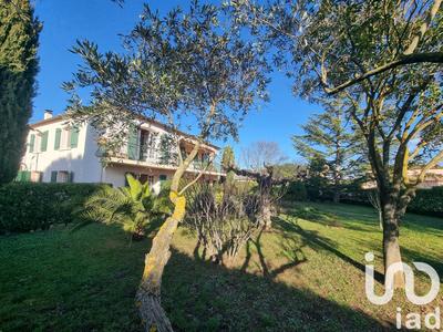 Maison - 210 m² - 7 pièces