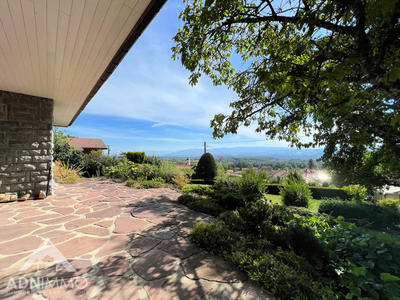 Maison - 167 m² - 5 pièces