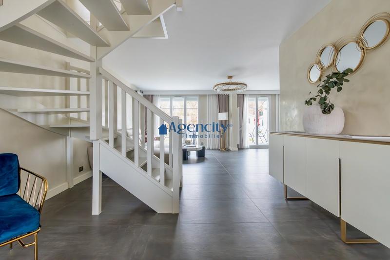 Maison - 134 m² - 6 pièces